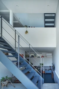 Innovative 27m2 Micro-House Design: Maximizing Sunlight and Airflow in Narrow Alleys - image 3