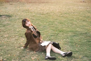 YiTuYu Art Language Vol.5891 Yue Yue: A Captivating Visual Journey through Modern Portraiture - image 0