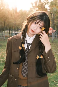YiTuYu Art Language Vol.5891 Yue Yue: A Captivating Visual Journey through Modern Portraiture - image 12