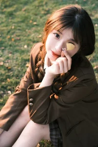 YiTuYu Art Language Vol.5891 Yue Yue: A Captivating Visual Journey through Modern Portraiture - image 18