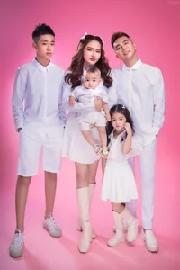 Khánh Đơn tổ chức tiệc thôi nôi ấm áp cho con trai, dàn sao Việt hội tụ chúc mừng - image 5