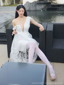 Li Shuang Er No.10661: Ethereal Beauty in a Sexy White Gown - image 10