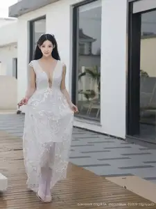 Li Shuang Er No.10661: Ethereal Beauty in a Sexy White Gown - image 27