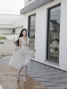 Li Shuang Er No.10661: Ethereal Beauty in a Sexy White Gown - image 13
