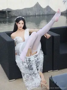 Li Shuang Er No.10661: Ethereal Beauty in a Sexy White Gown - image 17