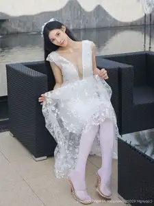 Li Shuang Er No.10661: Ethereal Beauty in a Sexy White Gown - image 42
