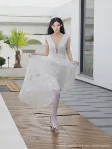 Li Shuang Er No.10661: Ethereal Beauty in a Sexy White Gown - image 3