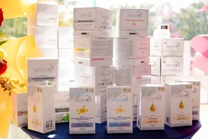 Dan Truong and Top Stars to Perform at Hoang Dung Cosmetics Event - image 2