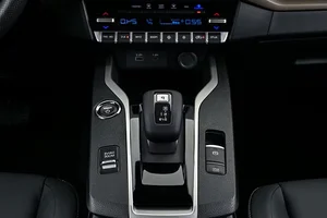 Mitsubishi Xforce Hybrid Debuts in Philippines: Anticipation Grows for Vietnam Release - image 8