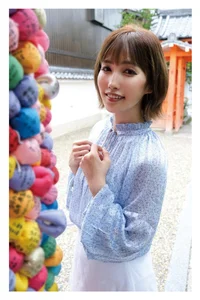 Beautiful Shiori Tokunaga Travel Guide Photo Collection - 78 High-Quality Images - image 9