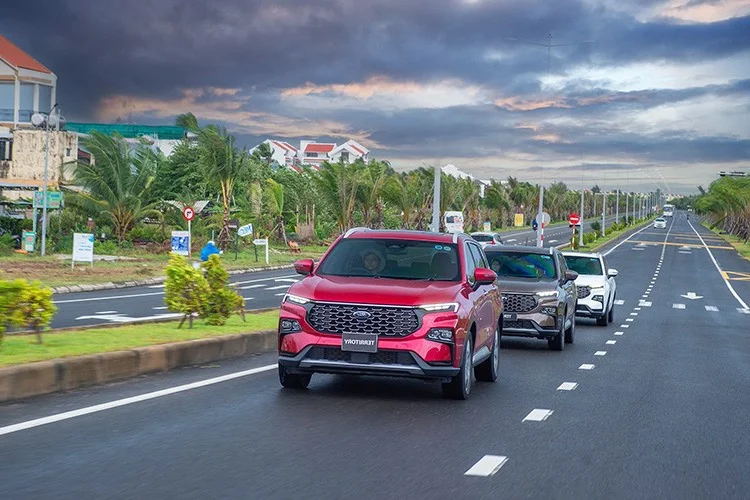 Top Best-Selling Gasoline Car Brands in Vietnam This June