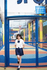 Aesthetic JK Uniform Portrait Series featuring Xiao Yi: YiTuYu Art Language Vol.9303 – Timeless Japanese Schoolgirl Style and Youthful Photography Inspiration - image 23