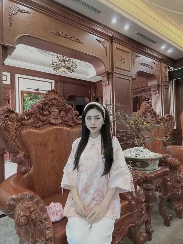 Van Toan's Sister Turns 27: A Stylish Single Life and Luxury Fashion Icon