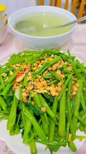 The Secret Trick to Cooking Crispy and Vibrant Stir-Fried Water Spinach - image 6
