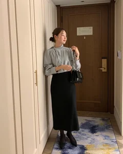 Four Chic Ways to Style Straight Skirts This Season - image 3