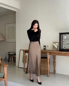Four Chic Ways to Style Straight Skirts This Season - image 0