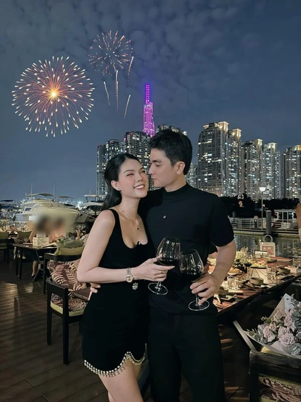 Lingerie Model Le Ngoc Trinh Shares Sweet Moments with Actor Boyfriend