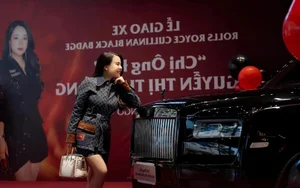 Top 3 Wealthy Vietnamese Women Who Made Headlines with Their Multi-Billion Luxury Car Purchases - image 1