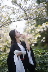 A Deep Dive into YiTuYu Art Language Vol.4605 featuring the Captivating Pei Tong Xue - image 17