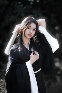 A Deep Dive into YiTuYu Art Language Vol.4605 featuring the Captivating Pei Tong Xue - image 0