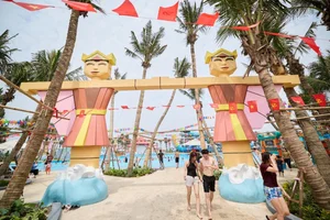 Sun World Ha Nam Welcomes Thousands of Visitors on Its Spectacular Opening Day - image 4