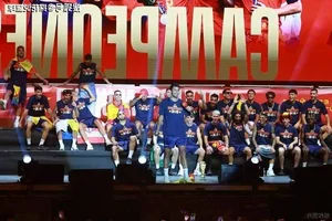 Millions Celebrate Spain's Historic Championship Victory with Royal and Prime Minister Welcome - image 2