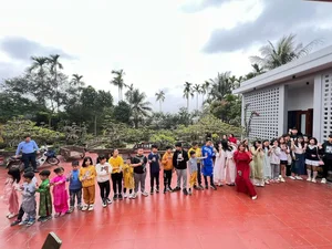 A Remarkable Lunar New Year Gathering: The 120-Member Family in Thai Binh - image 1