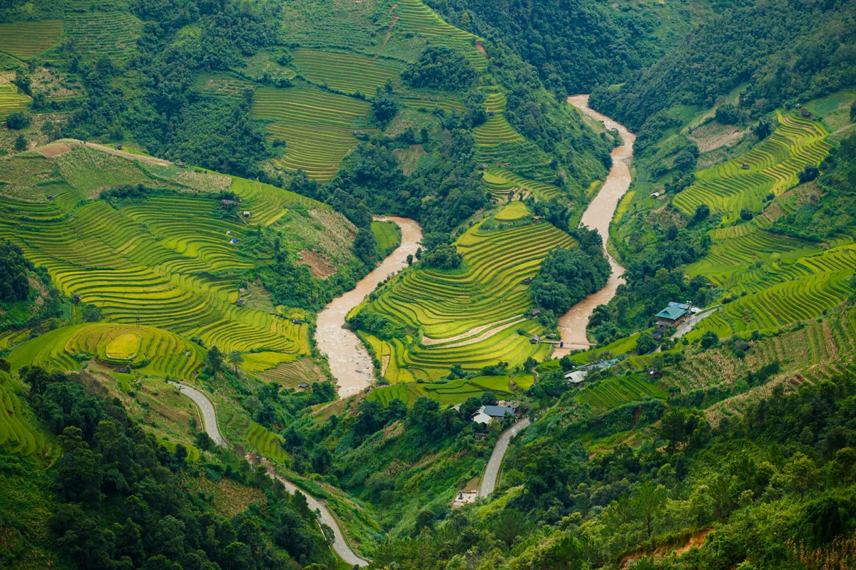 10 Best Check-in Spots in Mu Cang Chai Rice Season