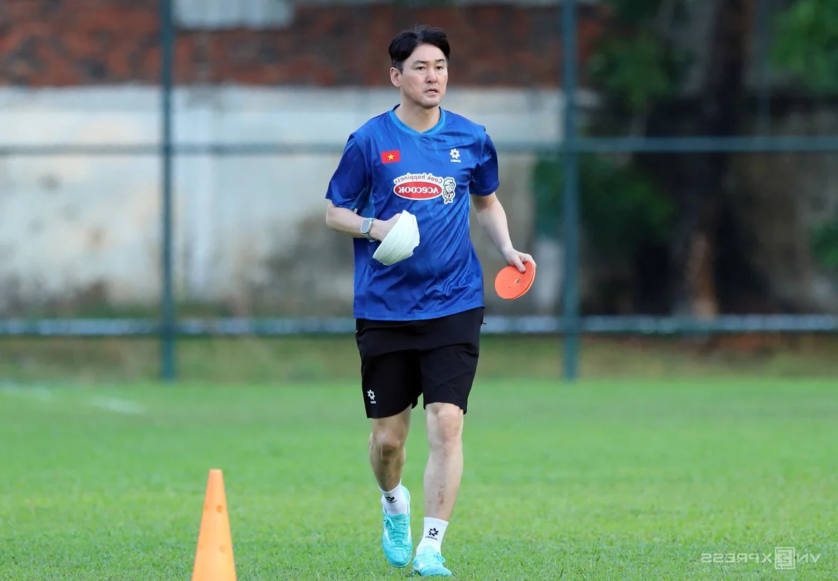 Vietnam National Football Team Reunites for First Training Since Historic ASEAN Cup Triumph