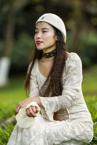 Yituyu Overcast Portrait Mi Er Photo Gallery and Artistic Review - image 2