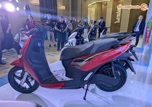 VinFast Unveils Premium Electric Scooters Kinet and Kyo: 150km Range and Spacious Design - image 13
