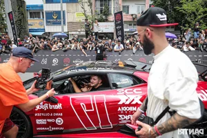 Supercars for a Cause: Luxury Vehicle Gathering in TPHCM Supports Northern Vietnam - image 12