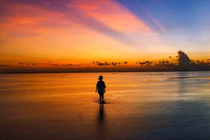 Stunning Sunrise at the Infinity Sea and Sky Mirror of Hung Yen - image 5