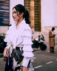 Miss International Vietnam Phuong Anh: Radiant Beauty and Intellectual Elegance - image 5