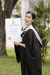 Miss International Vietnam Phuong Anh: Radiant Beauty and Intellectual Elegance - image 19