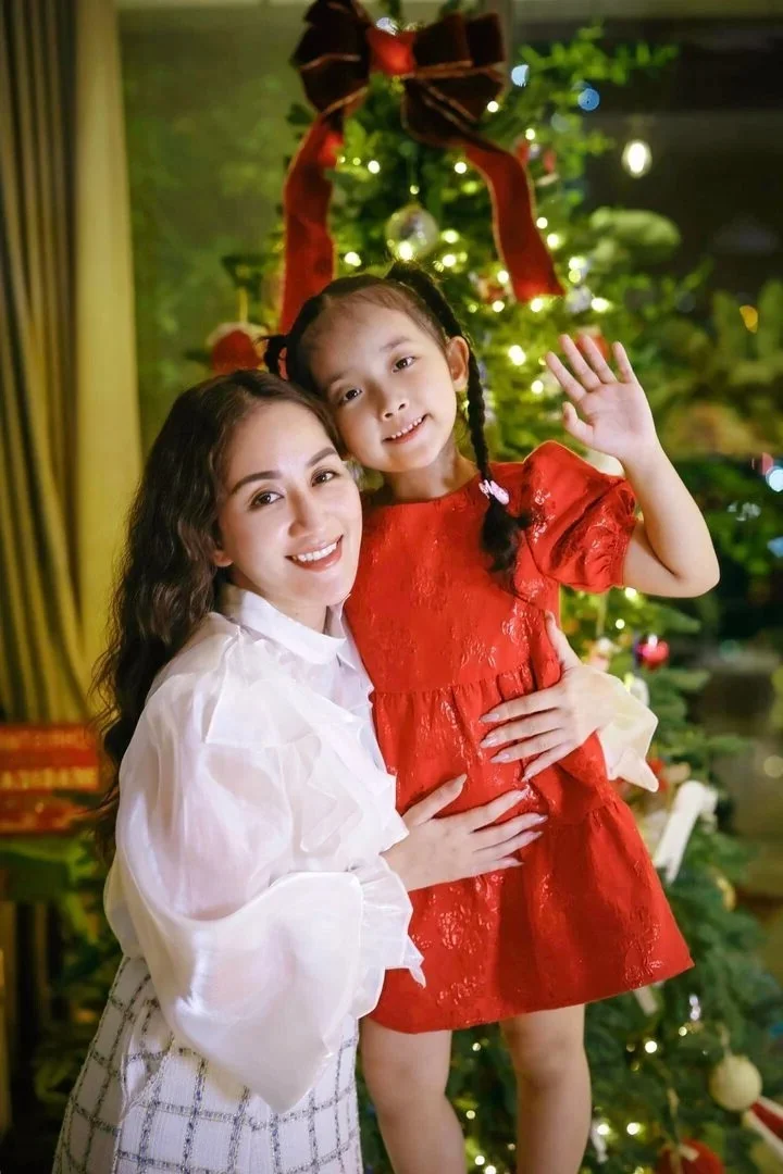 Phan Hien Shares Khanh Thi Postpartum Mental Health Struggle After Third Child