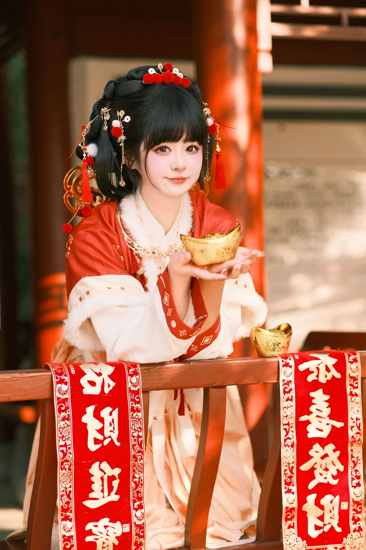 YiTuYu Art Language Vol.6377 featuring Bu Ke Ai De He He Miao - Elegant Portrait Photography