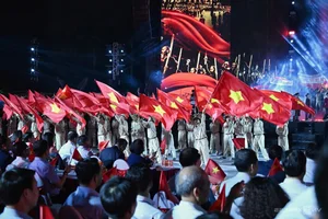 Reliving History: A Captivating Art Night Journey Through Hanoi’s Most Significant Historical Eras - image 6