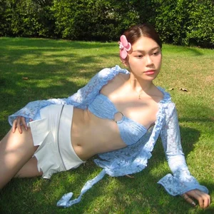 Stunning Gen Z Influencers: Meet the Beautiful and Confident Women Born in 2001 - image 8