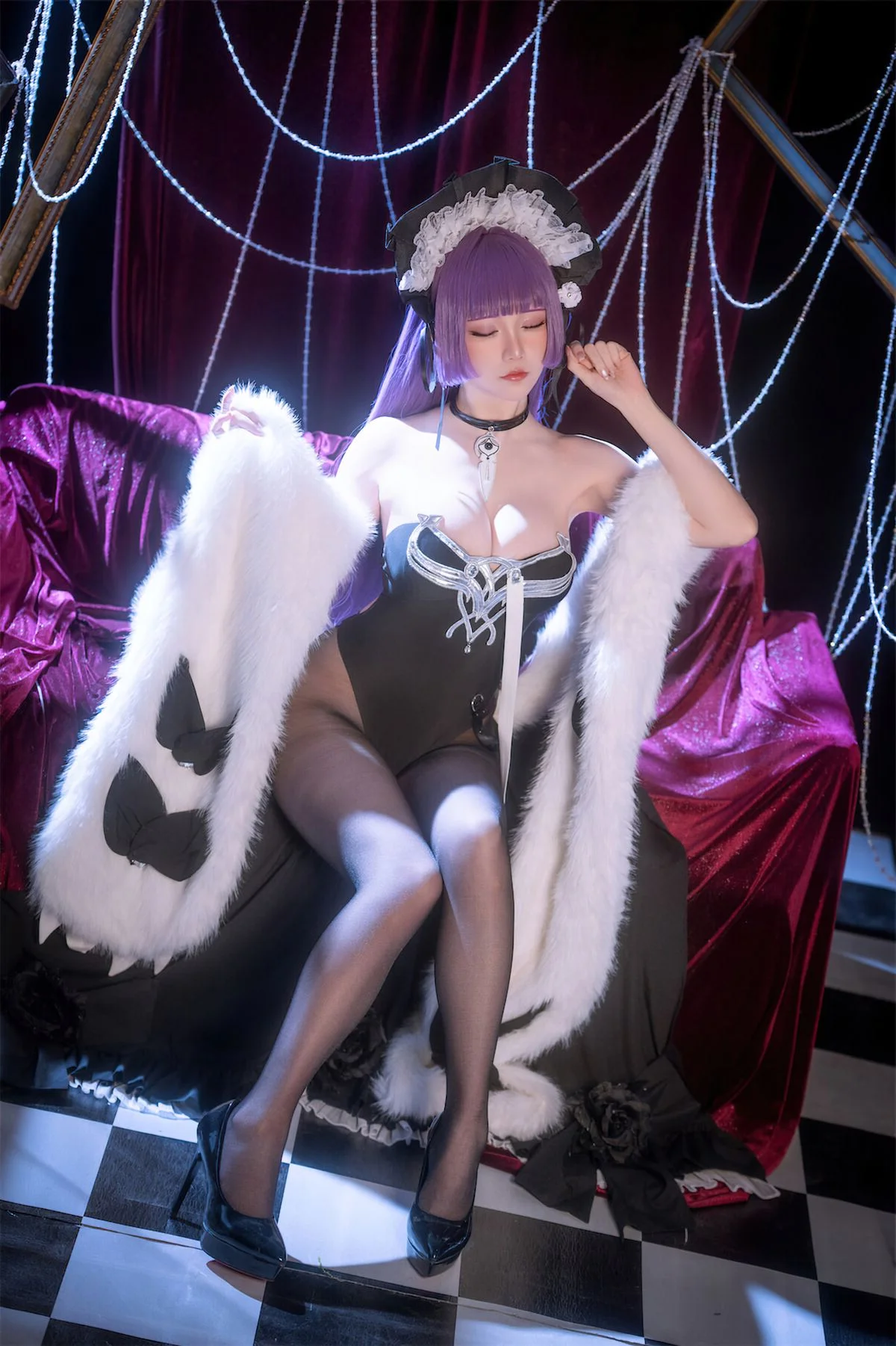 Elegant Tashkent Cosplay by Hoshilily: A Visual Masterpiece from Azur Lane
