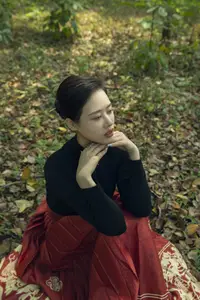 Chenaling_CL's Grace with Classic Horse Skirt in YiTuYu Vol.8784 Collection - image 1