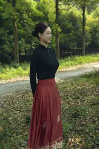 Chenaling_CL's Grace with Classic Horse Skirt in YiTuYu Vol.8784 Collection - image 18
