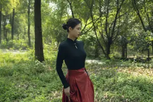 Chenaling_CL's Grace with Classic Horse Skirt in YiTuYu Vol.8784 Collection - image 2