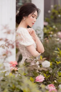 Stunning Gallery of VTV’s Most Famous Bombshell and Her Flawless Beauty - image 5