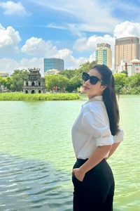 Celebrity Update: Bao Thy and Tieu Vy Showcase Stunning Bare-Faced Beauty - image 2
