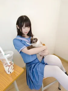 Soft Aesthetic Moments: Shi Wan Zhen Zhi Fu Te’s Cozy Cat Diary Series - image 2