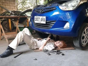 The Evolution of the Viral Mechanic Girl: How Her Life and Style Have Transformed Since Going Viral - image 3