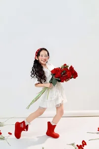 Adorable Visuals of Khanh Thi and Phan Hien’s Young Daughter Capture Hearts Online - image 7