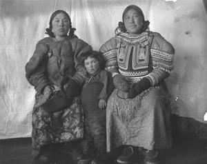 Fascinating and Unique Customs of Indigenous Tribes Worldwide - image 5