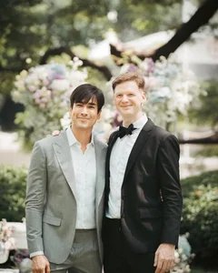 Nadech Kugimiya and Yaya Urassaya Steal the Spotlight at Friend's Wedding - image 8